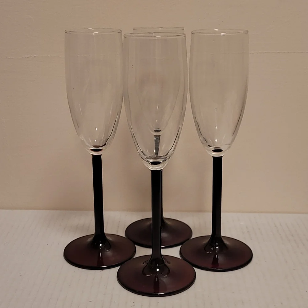 Set of 4 Crystal Red Stemmed Wine Glasses